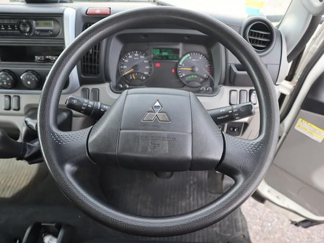 MITSUBISHI CANTER 2018 Image 31