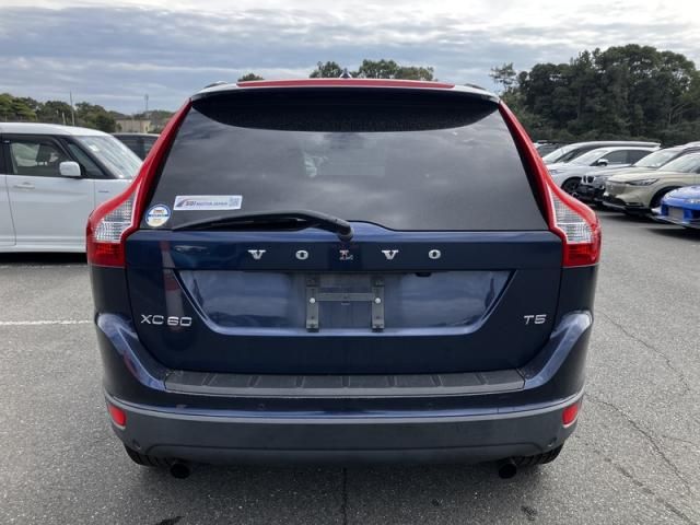 VOLVO XC60 2012 Image 31