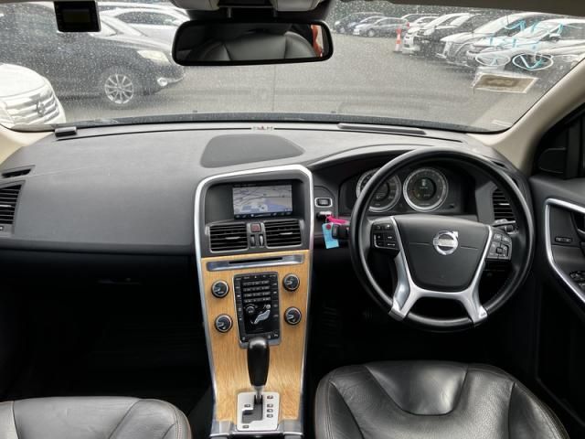 VOLVO XC60 2012 Image 31