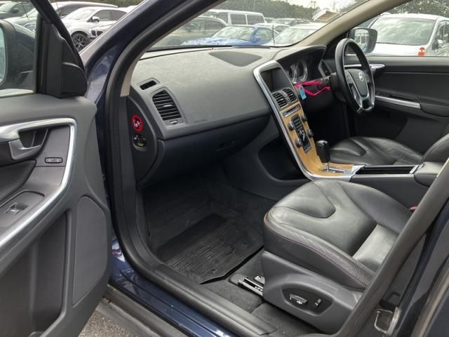 VOLVO XC60 2012 Image 31