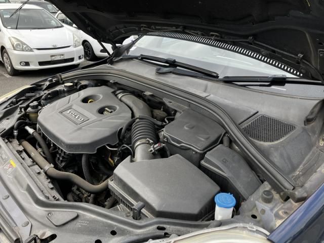 VOLVO XC60 2012 Image 31