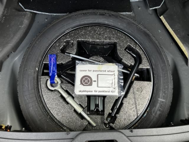 VOLVO XC60 2012 Image 31