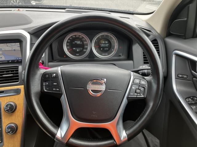 VOLVO XC60 2012 Image 31
