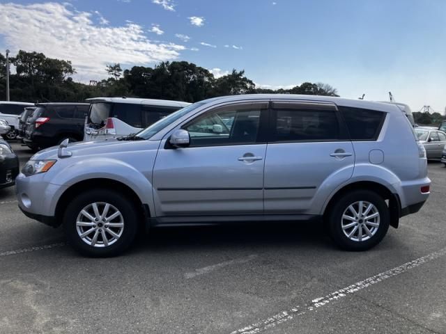 MITSUBISHI OUTLANDER 2WD 2011 Image 31