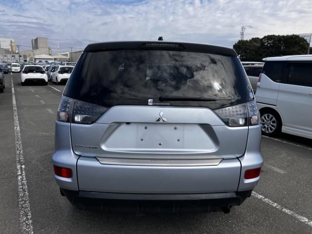 MITSUBISHI OUTLANDER 2WD 2011 Image 31