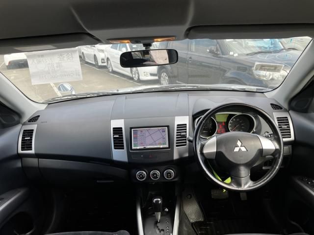 MITSUBISHI OUTLANDER 2WD 2011 Image 31