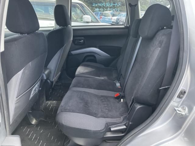 MITSUBISHI OUTLANDER 2WD 2011 Image 31