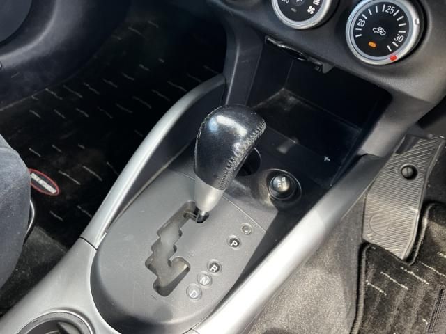 MITSUBISHI OUTLANDER 2WD 2011 Image 31