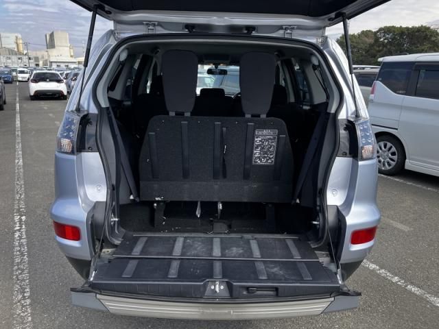 MITSUBISHI OUTLANDER 2WD 2011 Image 31