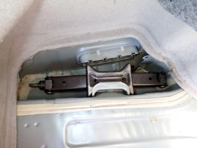 TOYOTA PREMIO 2003 Image 31