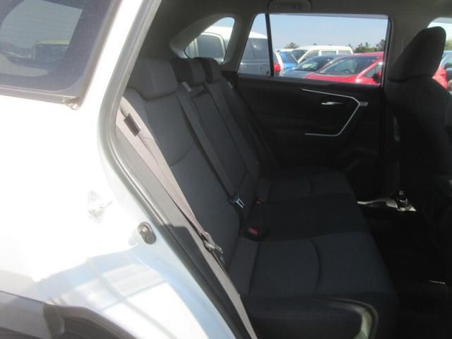 TOYOTA RAV4 2WD 2019 Image 31