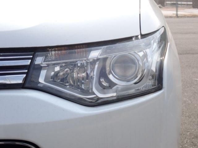 MITSUBISHI OUTLANDER PHEV 2015 Image 31