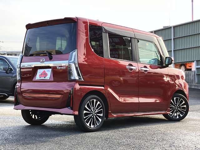 DAIHATSU TANTO CUSTOM 2022 Image 31