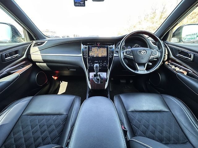 TOYOTA HARRIER HYBRID 2016 Image 31