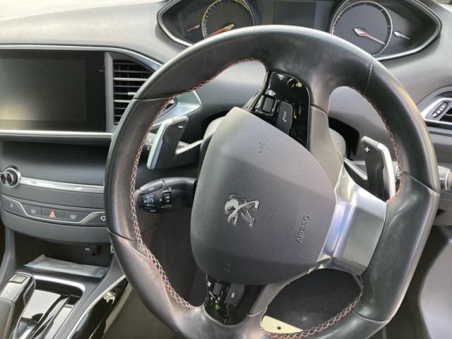 PEUGEOT 308 2020 Image 31