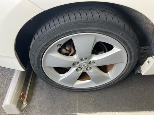 TOYOTA PRIUS 2012 Image 31