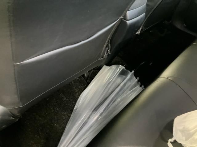 TOYOTA PRIUS 2012 Image 31