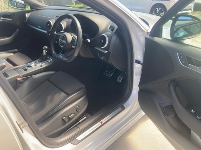 AUDI A3 SPORTBACK 2018 Image 31