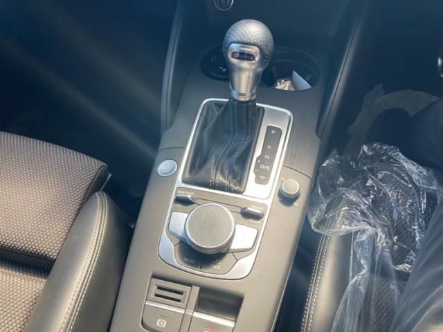 AUDI A3 SPORTBACK 2018 Image 31