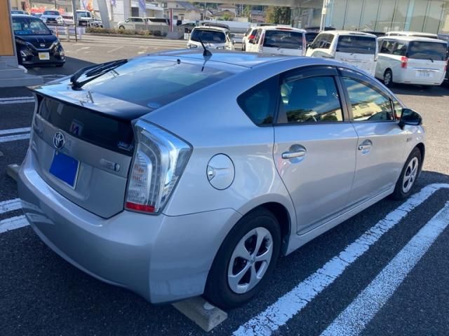 TOYOTA PRIUS PHV 2012 Image 31