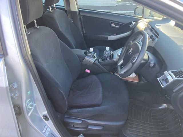 TOYOTA PRIUS PHV 2012 Image 31