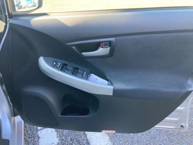 TOYOTA PRIUS PHV 2012 Image 31