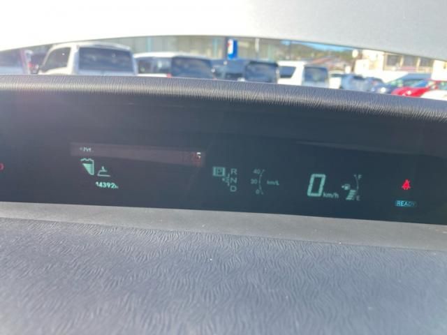 TOYOTA PRIUS PHV 2012 Image 31