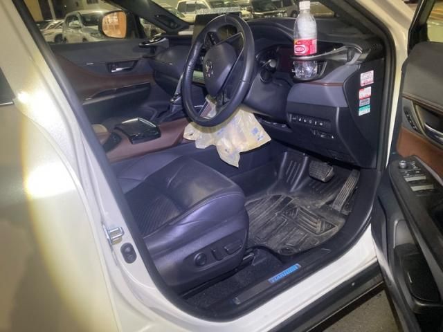 TOYOTA HARRIER 4WD 2021 Image 31