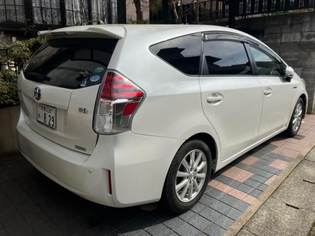 TOYOTA PRIUS ALPHA 2015 Image 31