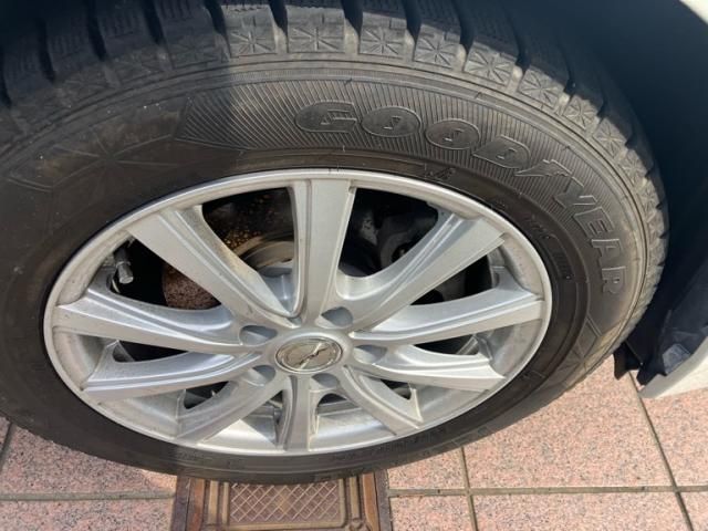 TOYOTA PRIUS ALPHA 2015 Image 31