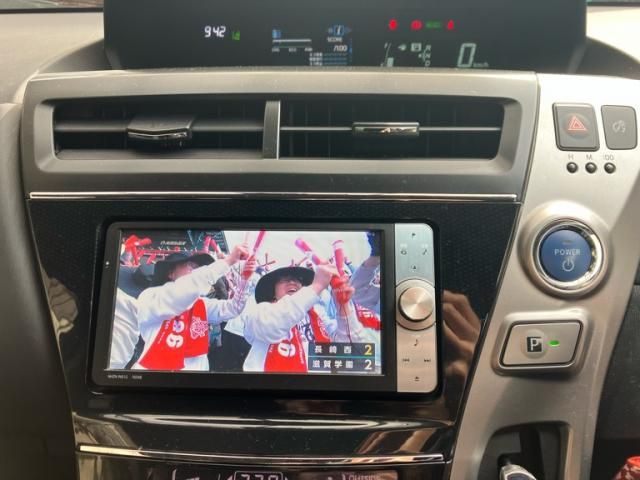 TOYOTA PRIUS ALPHA 2015 Image 31