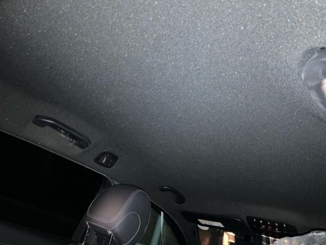 MERCEDES BENZ C CLAS 2018 Image 31