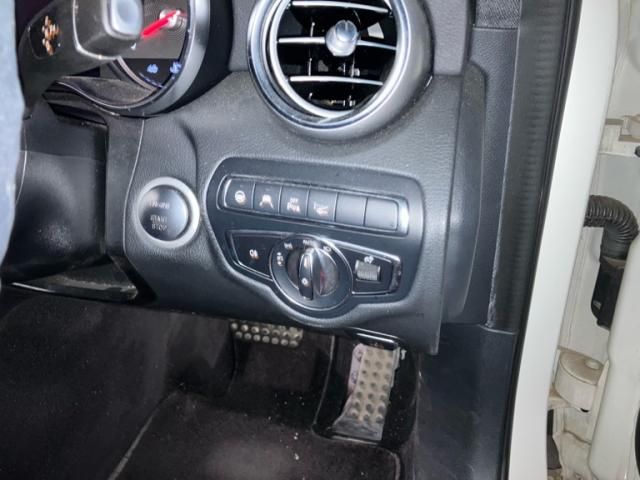 MERCEDES BENZ C CLAS 2018 Image 31