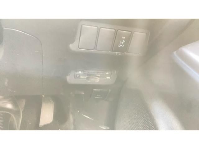 TOYOTA PRIUS ALPHA 2015 Image 31