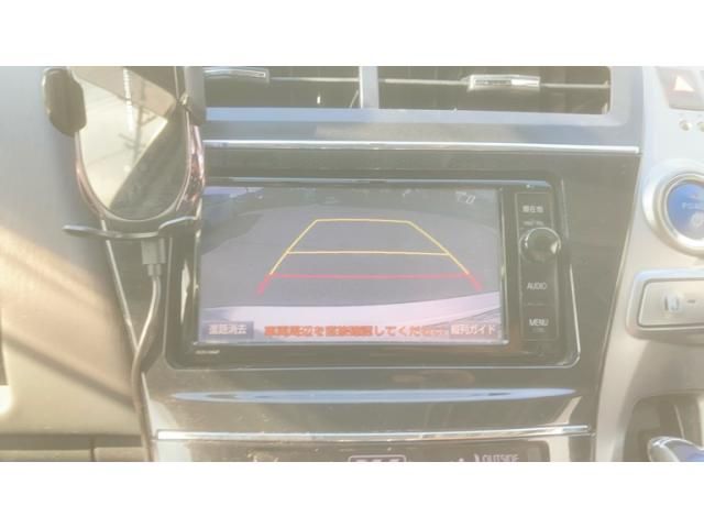 TOYOTA PRIUS ALPHA 2015 Image 31