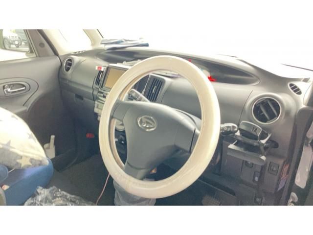 DAIHATSU TANTO 2013 Image 31