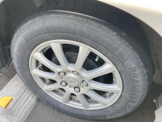 TOYOTA VOXY 2005 Image 31