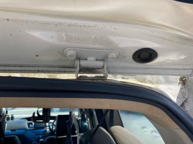 TOYOTA VOXY 2005 Image 31