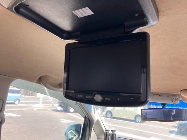 TOYOTA VOXY 2005 Image 31