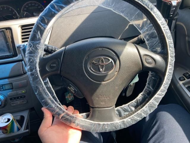 TOYOTA VOXY 2005 Image 31