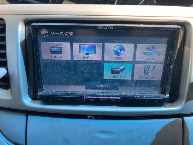 TOYOTA VOXY 2005 Image 31