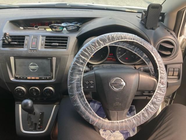 NISSAN LAFESTA 2011 Image 31