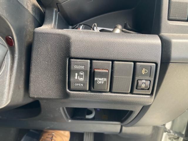 NISSAN LAFESTA 2011 Image 31