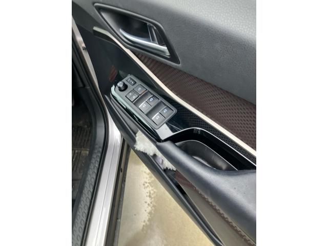 TOYOTA C-HR 4WD 2017 Image 31