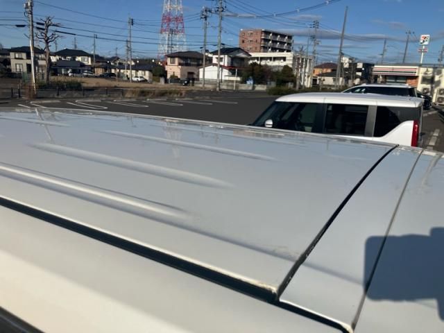 NISSAN ELGRAND 2012 Image 31