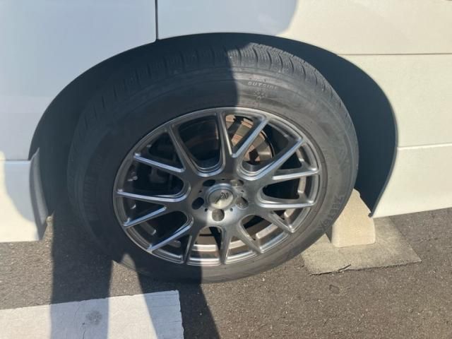 NISSAN ELGRAND 2012 Image 31