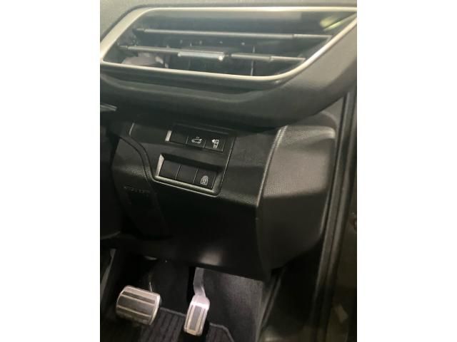 PEUGEOT 3008 2018 Image 31