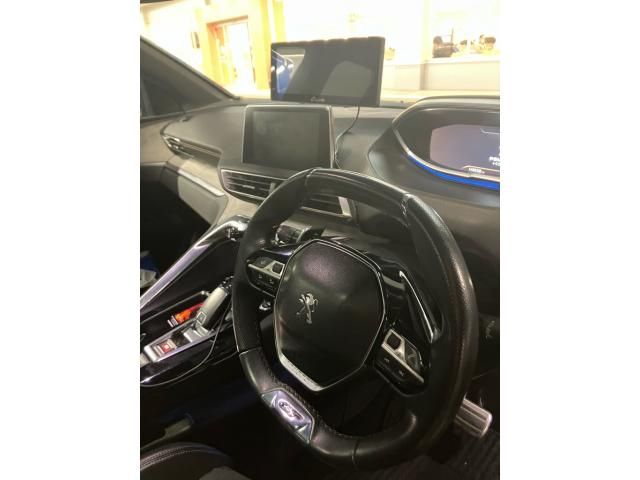 PEUGEOT 3008 2018 Image 31