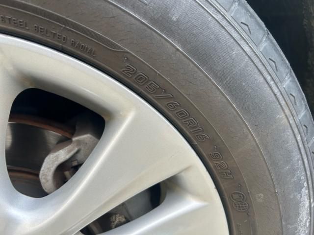 TOYOTA NOAH 2012 Image 31