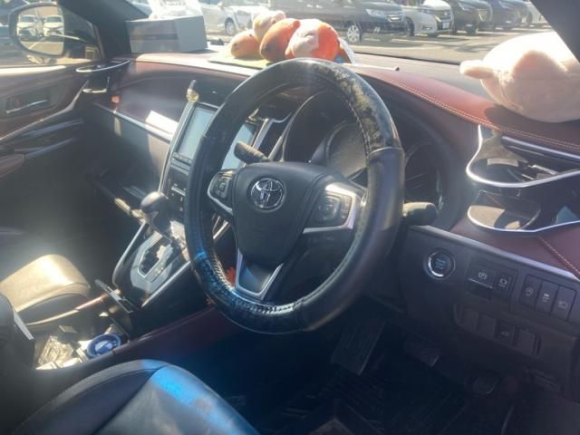 TOYOTA HARRIER 2WD 2017 Image 31